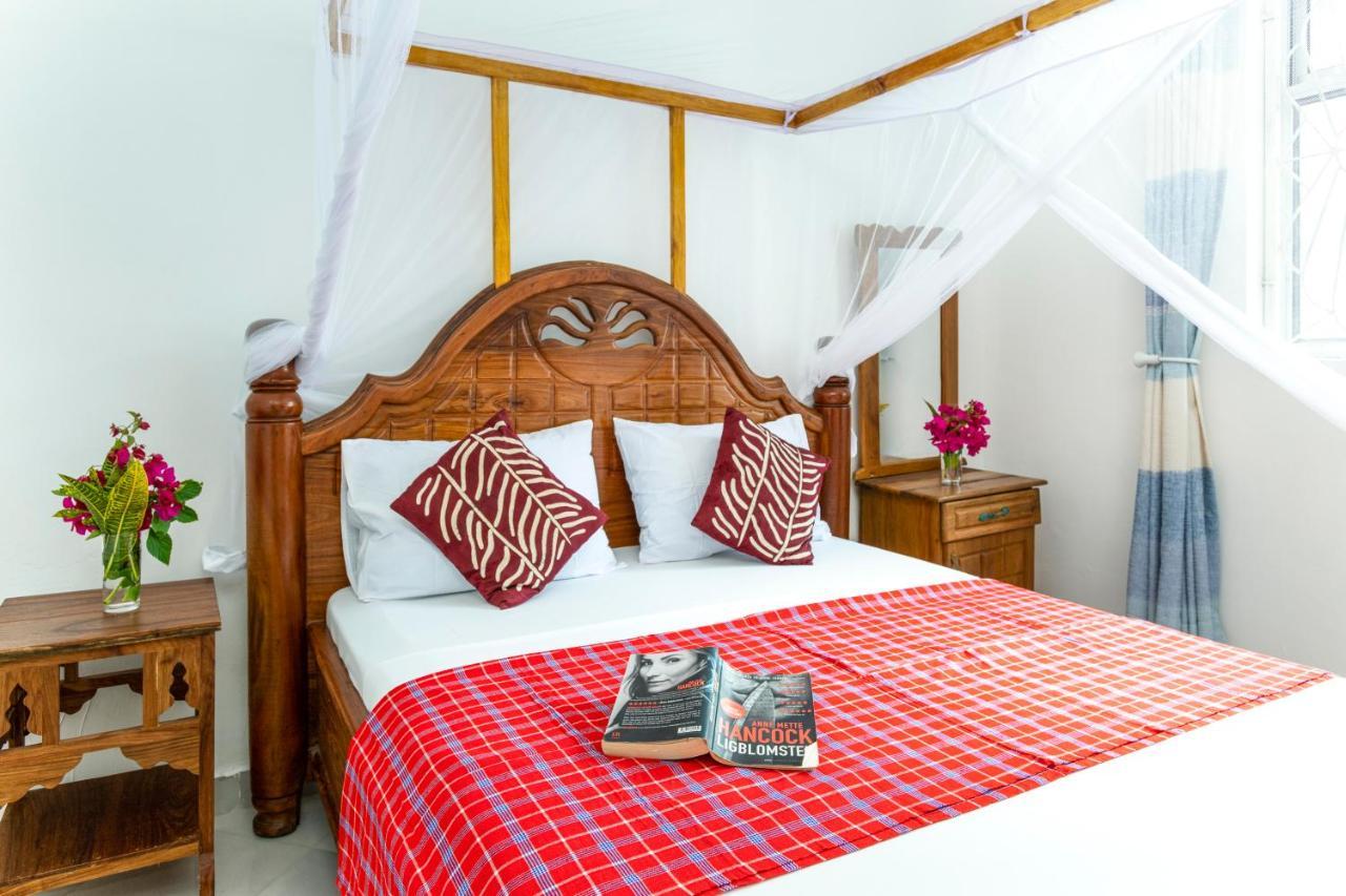 Uroa Beach Lodge מראה חיצוני תמונה