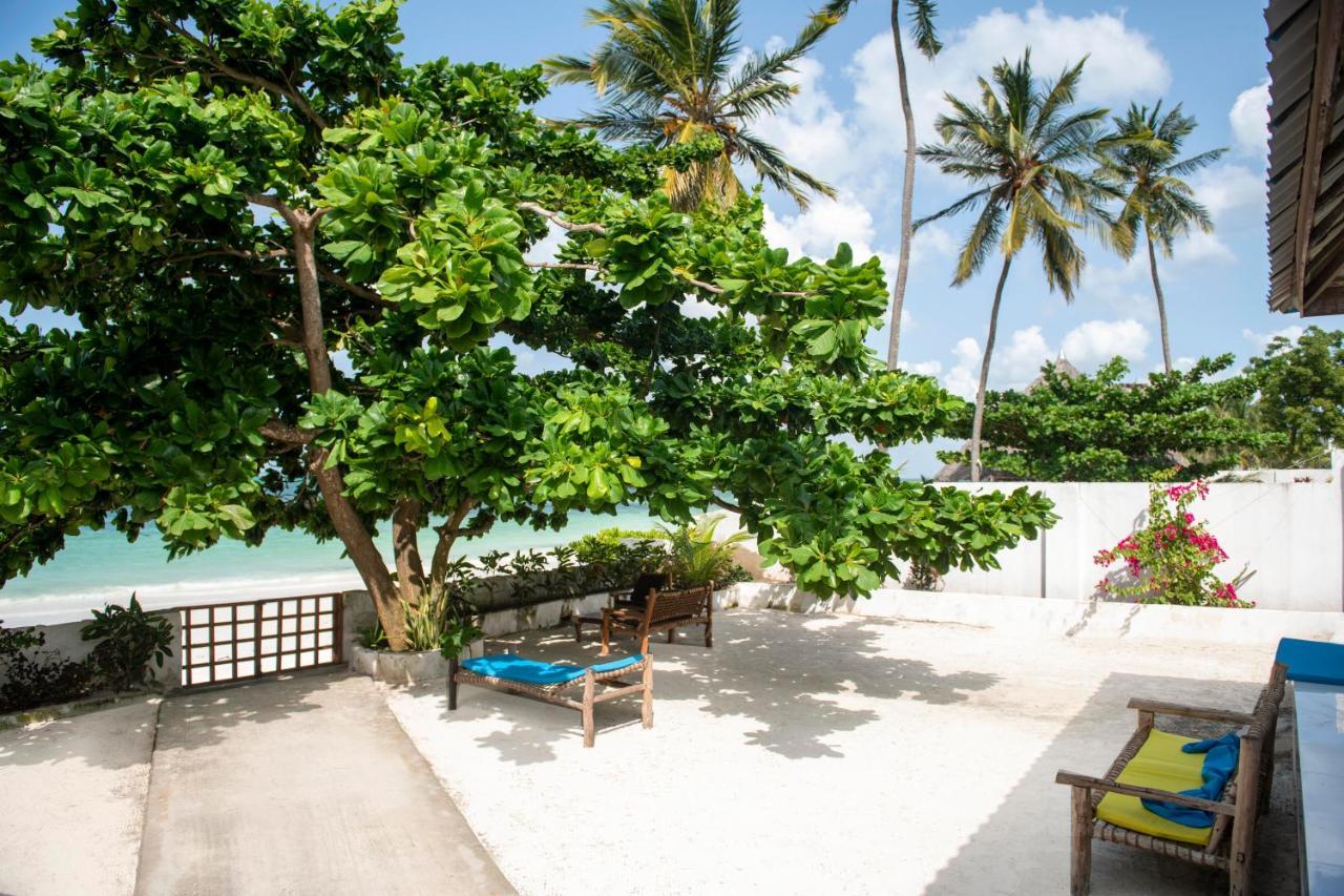 Uroa Beach Lodge מראה חיצוני תמונה
