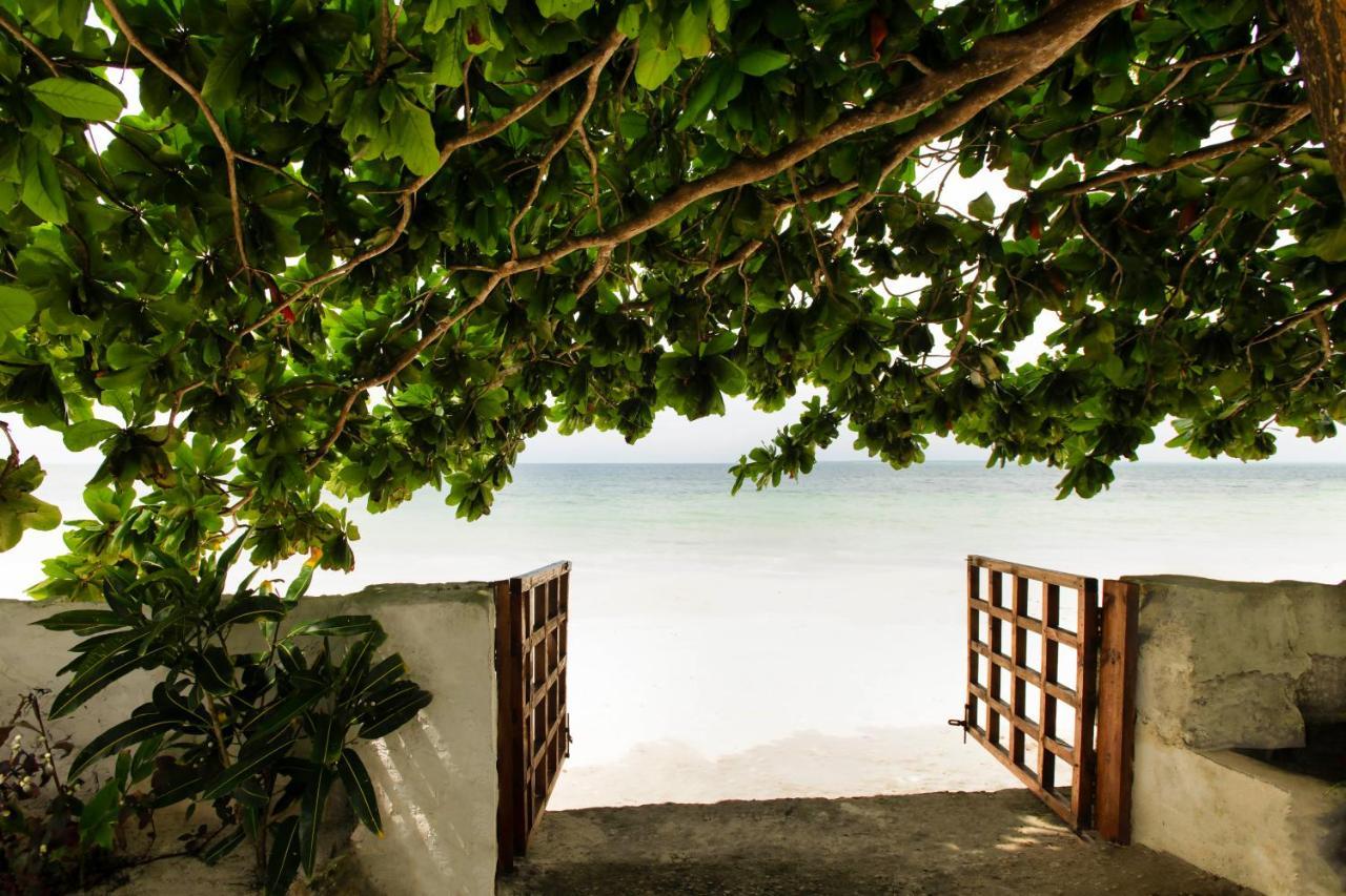 Uroa Beach Lodge מראה חיצוני תמונה