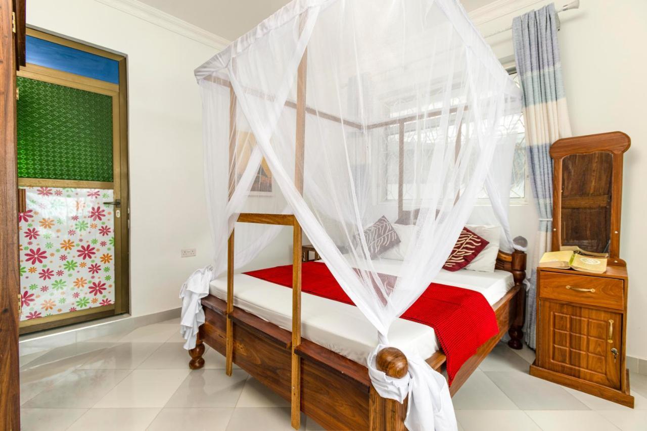 Uroa Beach Lodge מראה חיצוני תמונה